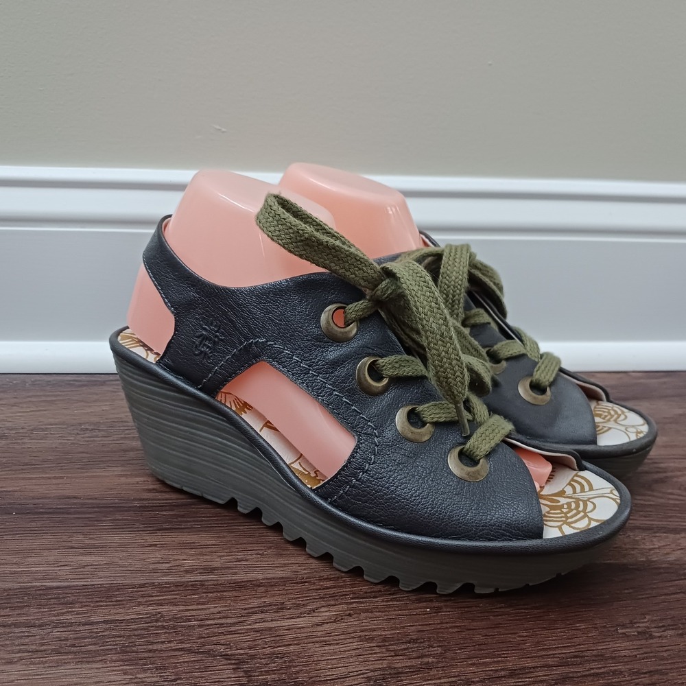 Fly London Women's Ylfa Army Green Leather Lace Up Wedge Sandals Size 8